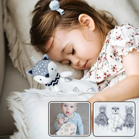 Enfant endormie avec doudou peluche renard – moment de douceur