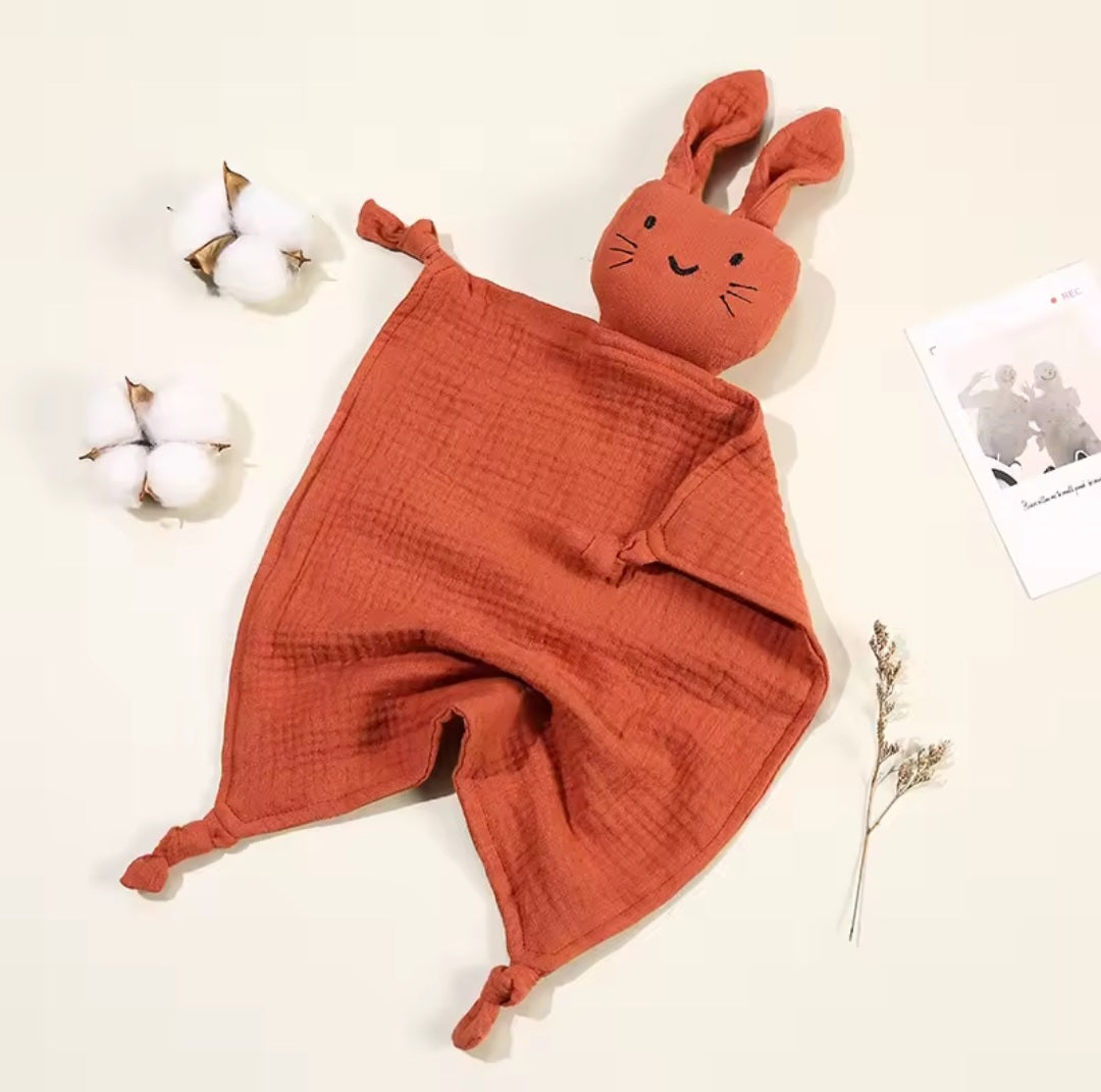 Doudou lapin mousseline coton couleur terracotta 
